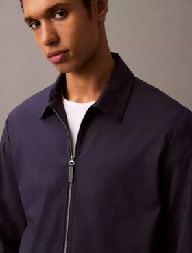 Klassische Reißverschluss-Hemdjacke aus Baumwollmischung Klassische Reißverschluss-Hemdjacke aus Baumwollmischung