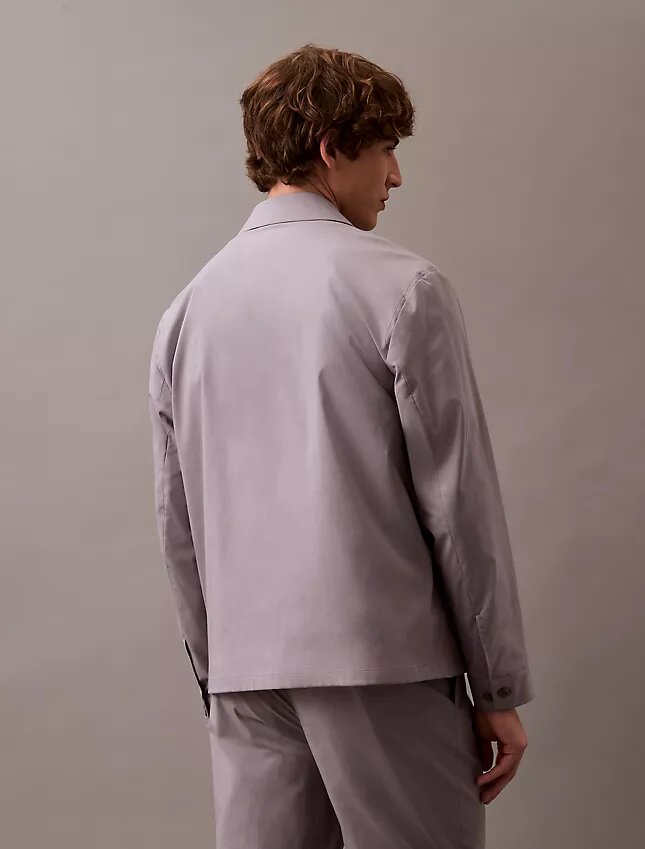 Klassische Reißverschluss-Hemdjacke aus Baumwollmischung Klassische Reißverschluss-Hemdjacke aus Baumwollmischung