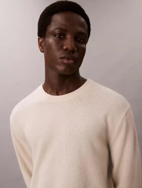 Klassischer Kaschmirpullover