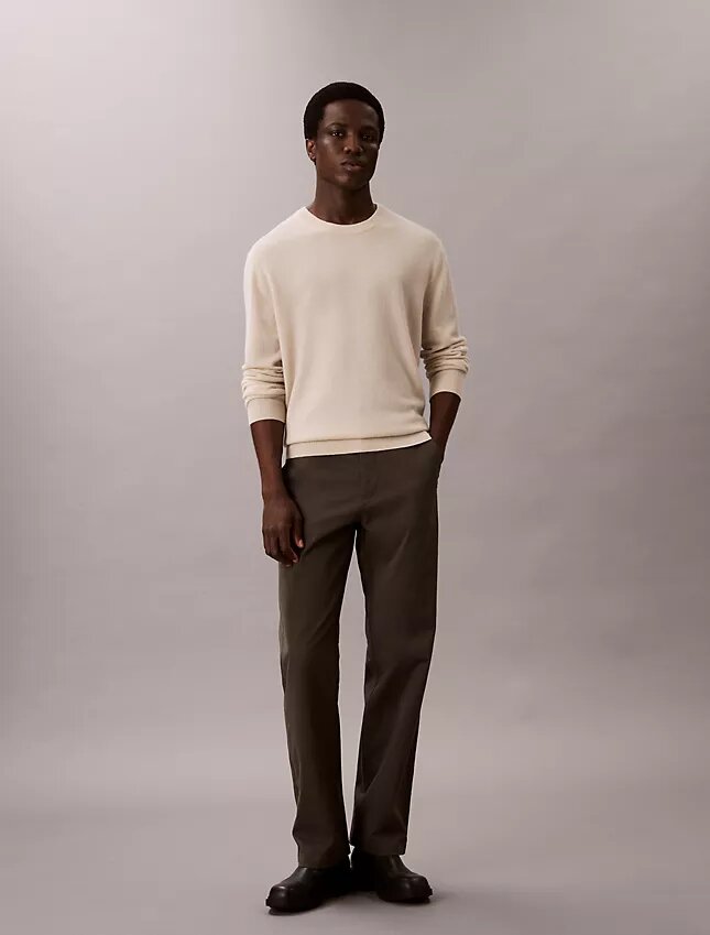 Klassischer Kaschmirpullover Klassischer Kaschmirpullover