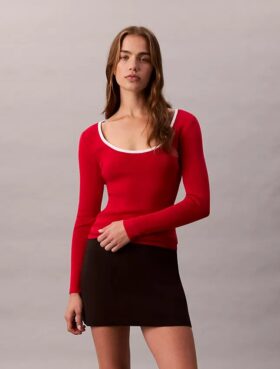 Klassischer Pullover aus Baumwollmischung mit U-Ausschnitt Klassischer Pullover aus Baumwollmischung mit U-Ausschnitt