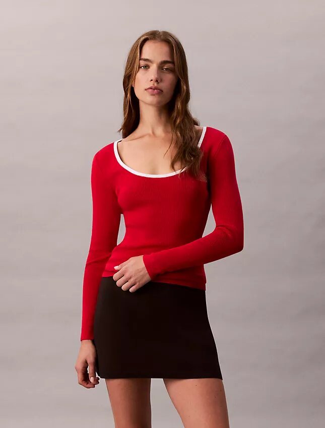 Klassischer Pullover aus Baumwollmischung mit U-Ausschnitt Klassischer Pullover aus Baumwollmischung mit U-Ausschnitt