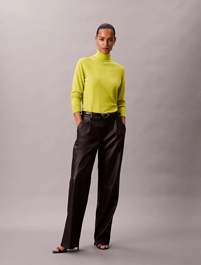 Klassischer Rollkragenpullover aus Merinowolle Klassischer Rollkragenpullover aus Merinowolle