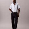 Klassisches Button-Down-Hemd aus Cotton Stretch-Baumwolle Klassisches Button-Down-Hemd aus Cotton Stretch-Baumwolle
