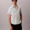 Klassisches Button-Down-Hemd aus Cotton Stretch-Baumwolle Klassisches Button-Down-Hemd aus Cotton Stretch-Baumwolle