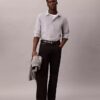 Klassisches Button-Down-Hemd aus garngefärbtem Seersucker mit Streifen Klassisches Button-Down-Hemd aus garngefärbtem Seersucker mit Streifen