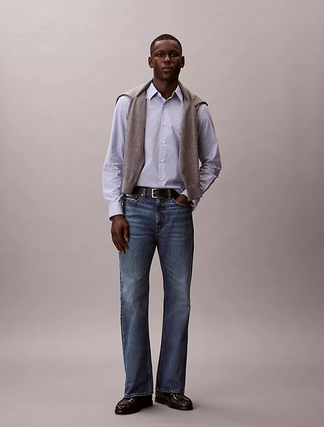 Klassisches Button-Down-Hemd aus gestreifter Cotton Stretch-Baumwolle Klassisches Button-Down-Hemd aus gestreifter Cotton Stretch-Baumwolle