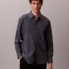 Klassisches Button-Down-Hemd aus Leinen und Baumwolle Klassisches Button-Down-Hemd aus Leinen und Baumwolle