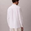 Klassisches Button-Down-Hemd aus Leinen und Baumwolle Klassisches Button-Down-Hemd aus Leinen und Baumwolle