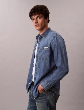Klassisches Denim-Hemd mit Knopfleiste