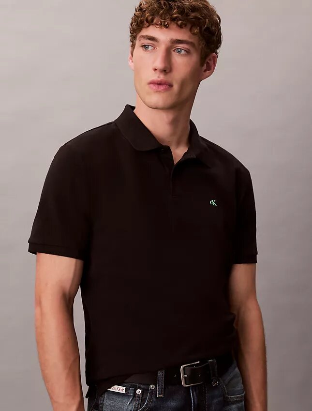 Klassisches Polohemd aus Baumwollpiqué Klassisches Polohemd aus Baumwollpiqué