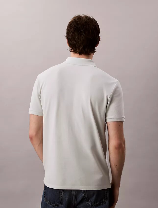 Klassisches Polohemd aus Baumwollpiqué Klassisches Polohemd aus Baumwollpiqué