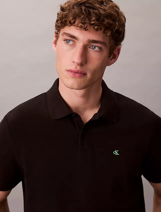 Klassisches Polohemd aus Baumwollpiqué Klassisches Polohemd aus Baumwollpiqué