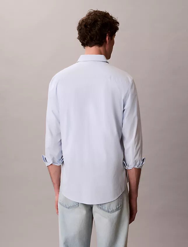 Klassisches Stretch-Hemd mit Knopfleiste Klassisches Stretch-Hemd mit Knopfleiste