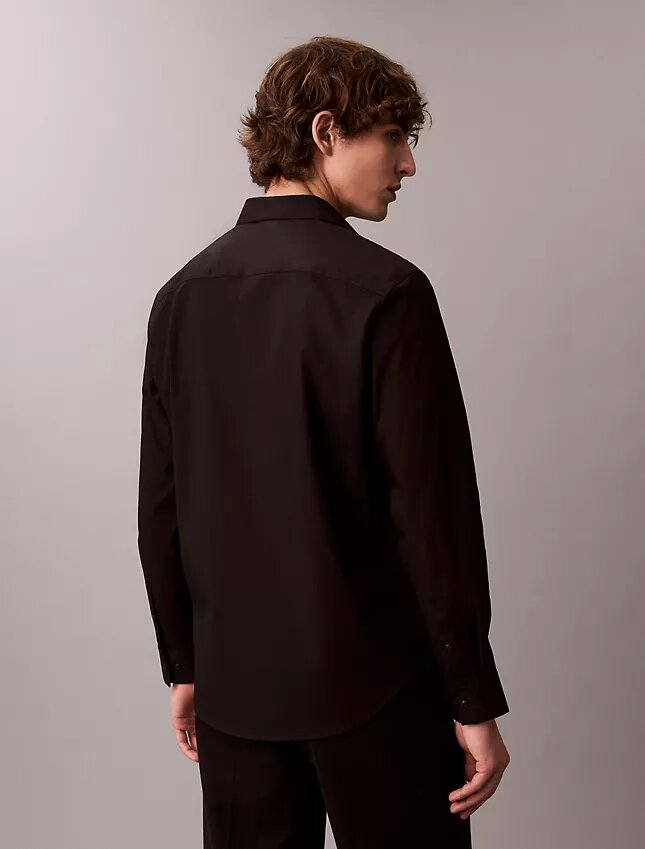 Klassisches Stretch-Hemd mit Knopfleiste Klassisches Stretch-Hemd mit Knopfleiste