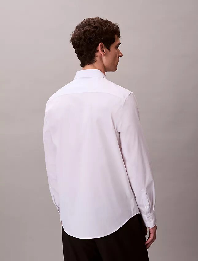 Klassisches Stretch-Hemd mit Knopfleiste Klassisches Stretch-Hemd mit Knopfleiste