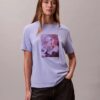 Klassisches T-Shirt mit Blumen-Logo-Grafik Klassisches T-Shirt mit Blumen-Logo-Grafik