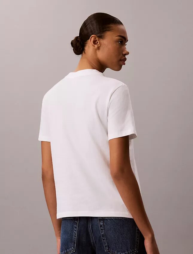 Klassisches T-Shirt mit Blumenprint Klassisches T-Shirt mit Blumenprint
