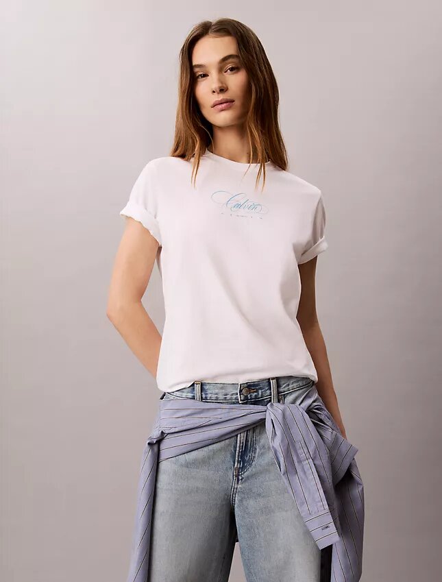 Klassisches T-Shirt mit Calvin-Schriftzug Klassisches T-Shirt mit Calvin-Schriftzug