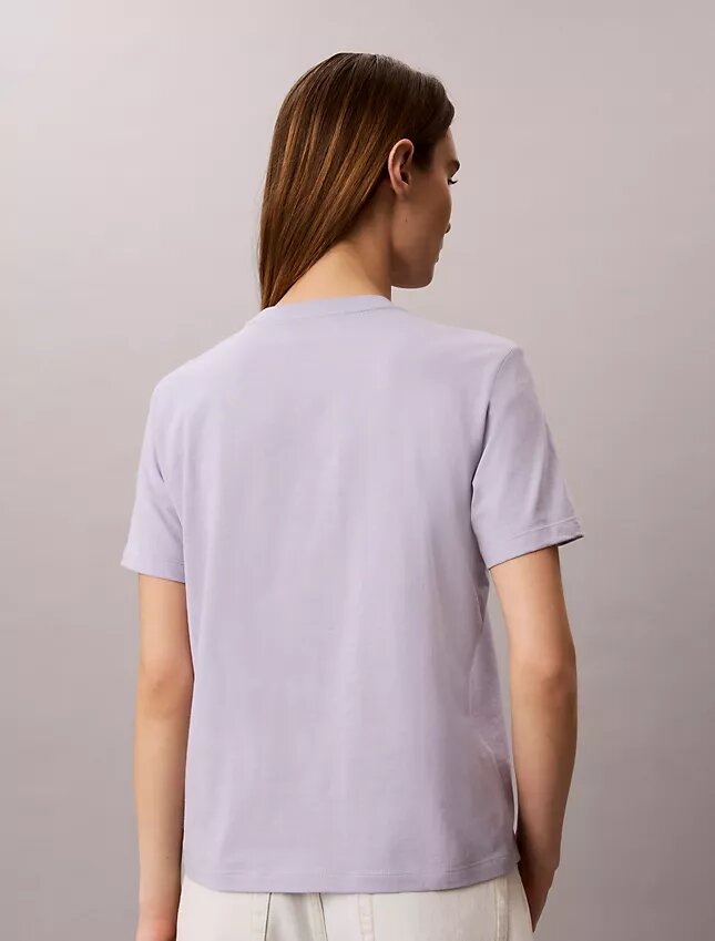 Klassisches T-Shirt mit Calvin-Schriftzug Klassisches T-Shirt mit Calvin-Schriftzug