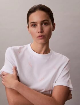 Klassisches T-Shirt mit durchgehendem Schriftzug-Logo