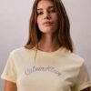 Klassisches T-Shirt mit Filz-Logo-Grafik