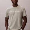 Klassisches T-Shirt mit Folienlogo