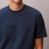 Klassisches T-Shirt mit geprägtem Logo