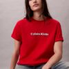 Klassisches T-Shirt mit gesticktem Logo