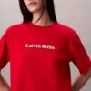 Klassisches T-Shirt mit gesticktem Logo