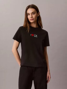Klassisches T-Shirt mit Herz-Logo
