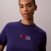 Klassisches T-Shirt mit Herz-Logo
