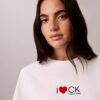 Klassisches T-Shirt mit Herz-Logo