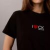 Klassisches T-Shirt mit Herz-Logo