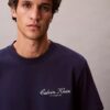 Klassisches T-Shirt mit kleinem Schriftzug-Logo
