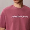 Klassisches T-Shirt mit Logo-Grafik in Kleinbuchstaben Klassisches T-Shirt mit Logo-Grafik in Kleinbuchstaben