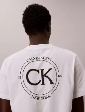 Klassisches T-Shirt mit Logo-Kreis-Grafik Klassisches T-Shirt mit Logo-Kreis-Grafik
