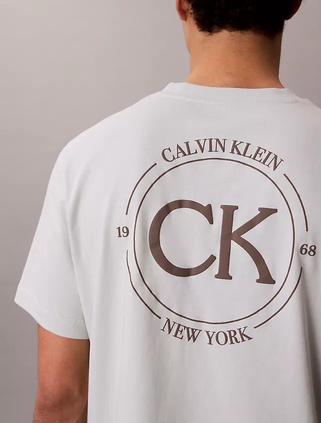 Klassisches T-Shirt mit Logo-Kreis-Grafik Klassisches T-Shirt mit Logo-Kreis-Grafik