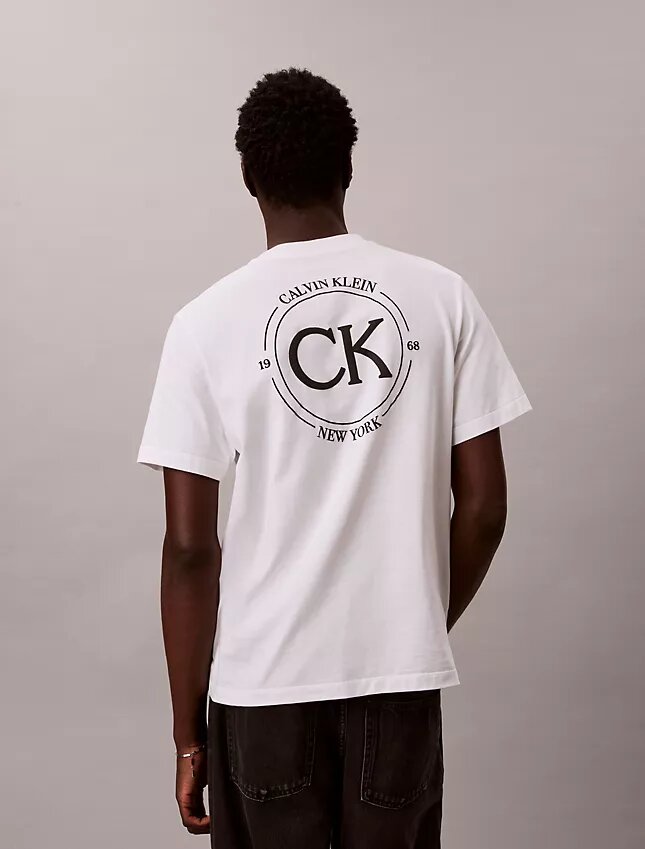 Klassisches T-Shirt mit Logo-Kreis-Grafik Klassisches T-Shirt mit Logo-Kreis-Grafik