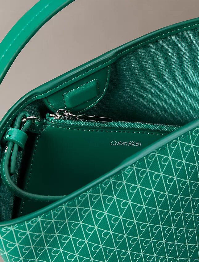 Kleine Beuteltasche mit durchgehendem Emblem-Logo und Beutel Kleine Beuteltasche mit durchgehendem Emblem-Logo und Beutel