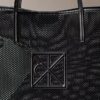 Kleine Mesh-Tragetasche mit Emblem-Logo Kleine Mesh-Tragetasche mit Emblem-Logo