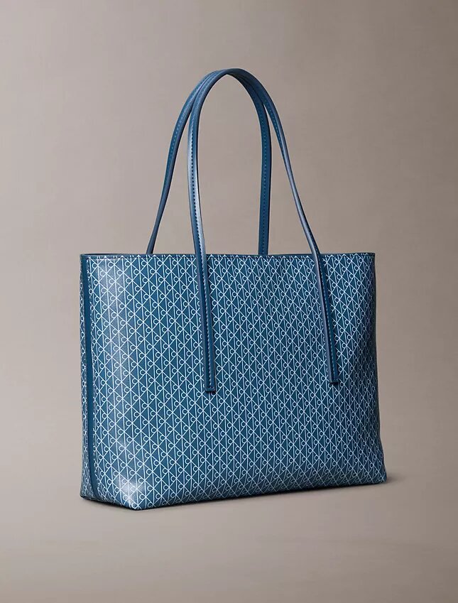Kleine Tasche mit durchgehendem Emblem-Logo-Print und Beutel Kleine Tasche mit durchgehendem Emblem-Logo-Print und Beutel