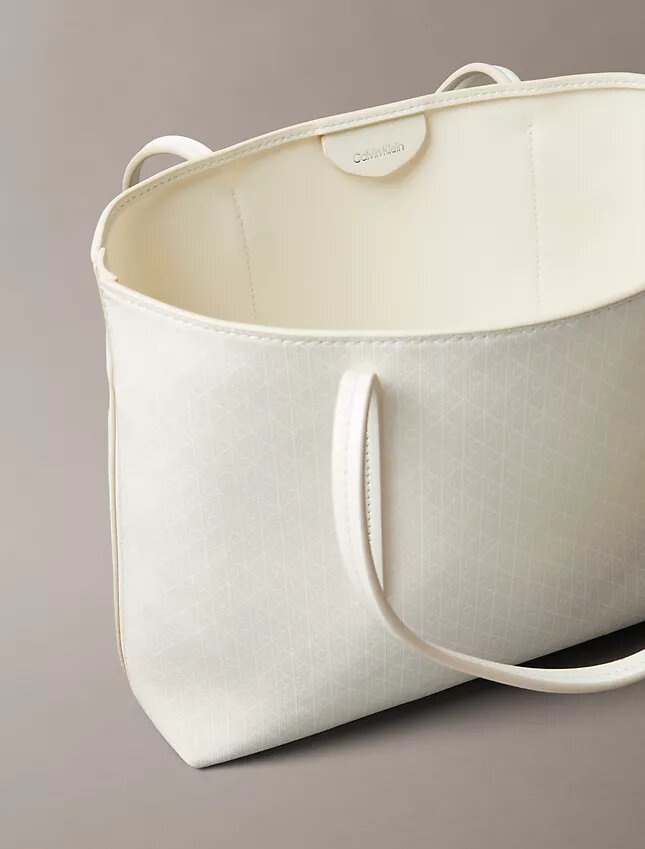 Kleine Tasche mit durchgehendem Emblem-Logo-Print und Beutel Kleine Tasche mit durchgehendem Emblem-Logo-Print und Beutel