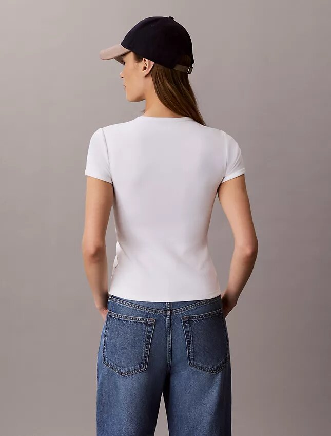 Kontur-Ripp-Logo-T-Shirt in verkürzter Länge Kontur-Ripp-Logo-T-Shirt in verkürzter Länge