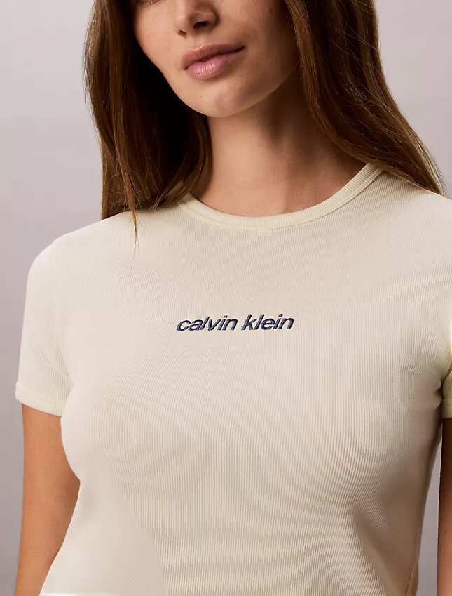Kontur-Ripp-Logo-T-Shirt in verkürzter Länge Kontur-Ripp-Logo-T-Shirt in verkürzter Länge