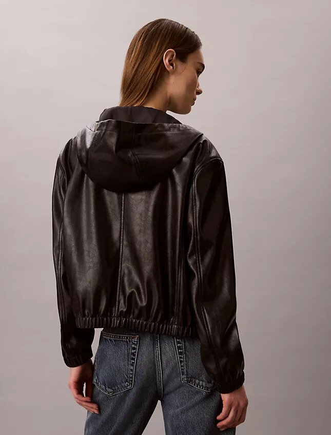 Kunstleder-Kapuzenjacke Kunstleder-Kapuzenjacke