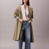 Kurze Jeans mit weitem Bein