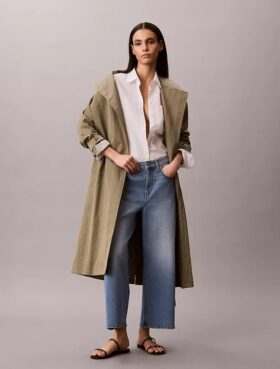 Kurze Jeans mit weitem Bein
