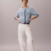Kurze, kragenlose Denim-Trucker Jacket Kurze, kragenlose Denim-Trucker Jacket