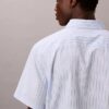 Kurzärmeliges Button-Down-Hemd aus Cotton Stretch mit Streifenmuster